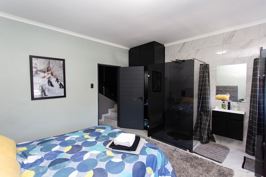 0 Bedroom Property for Sale in Table View Western Cape